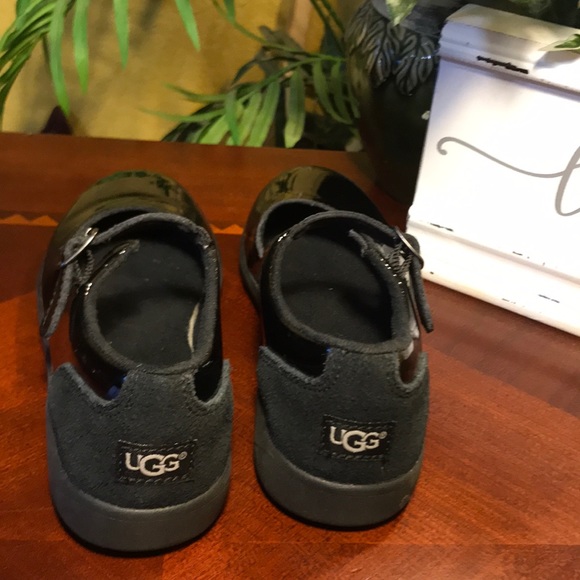 UGG | Shoes | Ugg Black Dorothea Mary Jane Dress Shoes | Poshmark